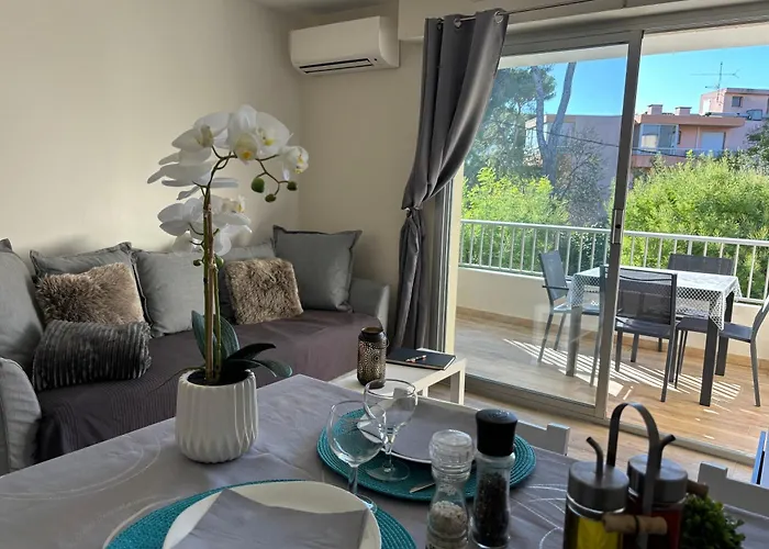 Proche Centre Sanary Studio Climatise 4 Personnes