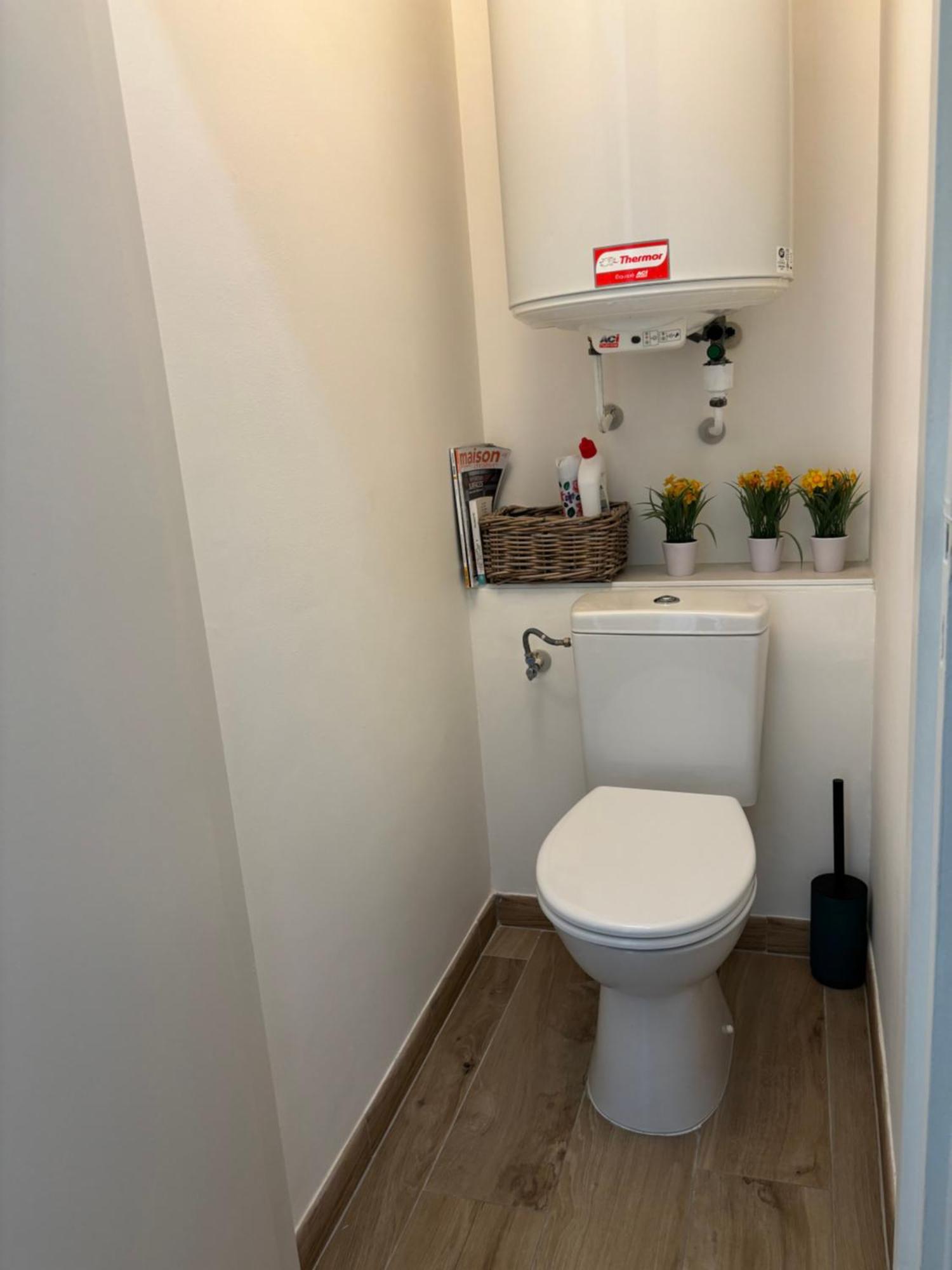 Appartement Proche Centre Climatise 4 Personnes *