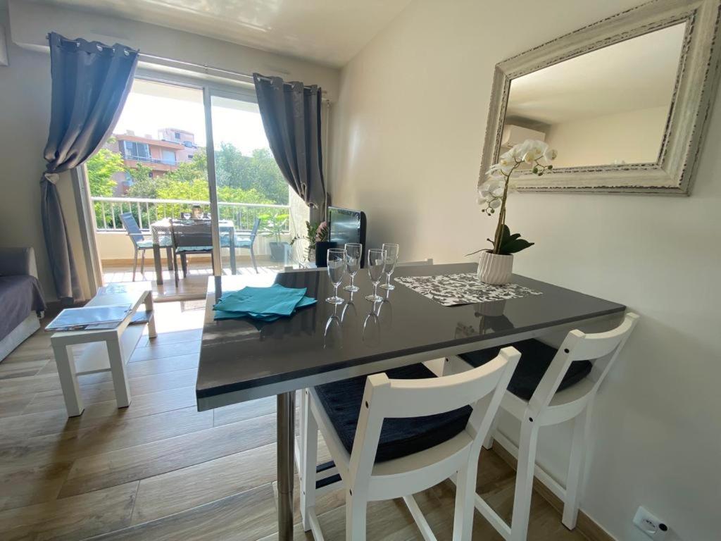 Proche Centre Climatise 4 Personnes * Sanary-sur-Mer